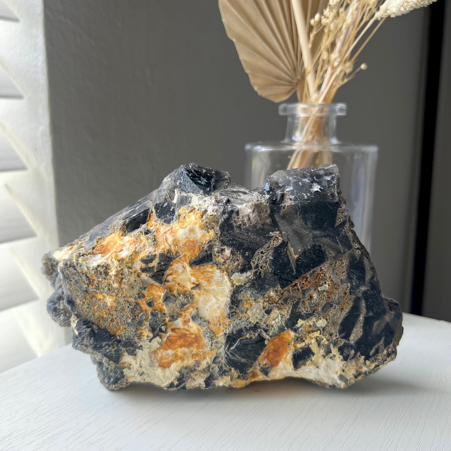 BLACK FLUORITE SPECIMEN