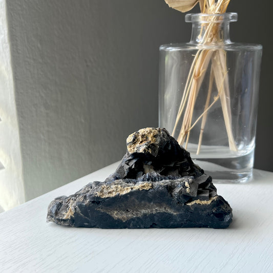 BLACK FLUORITE SPECIMEN