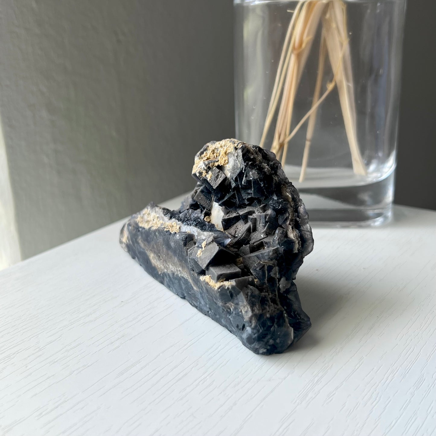 BLACK FLUORITE SPECIMEN