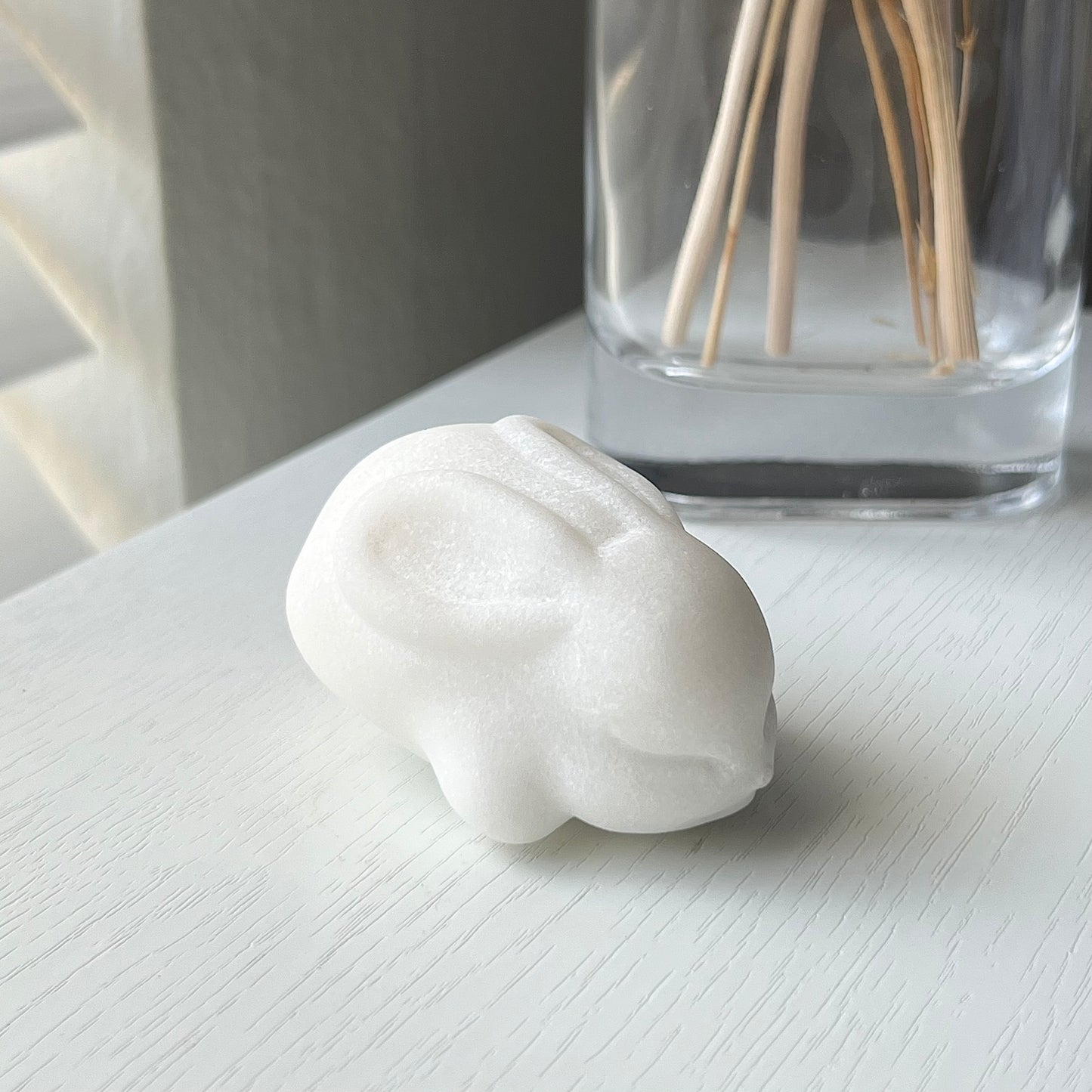 WHITE JADE BUNNY